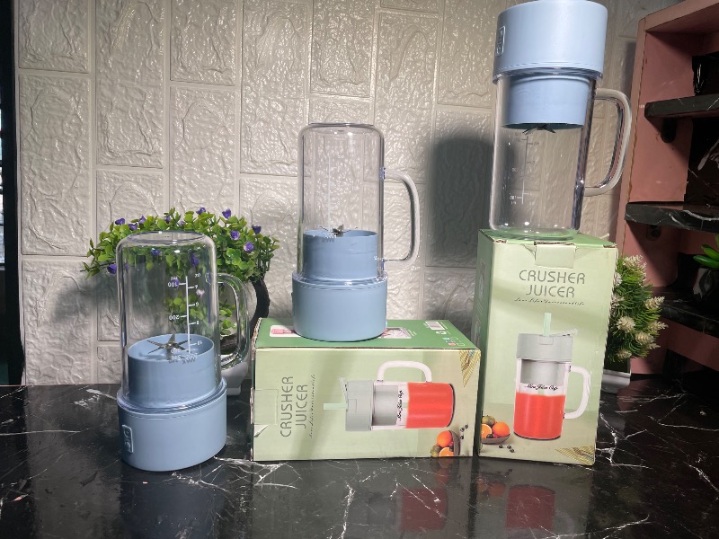 Cruiser rechargeable juicer