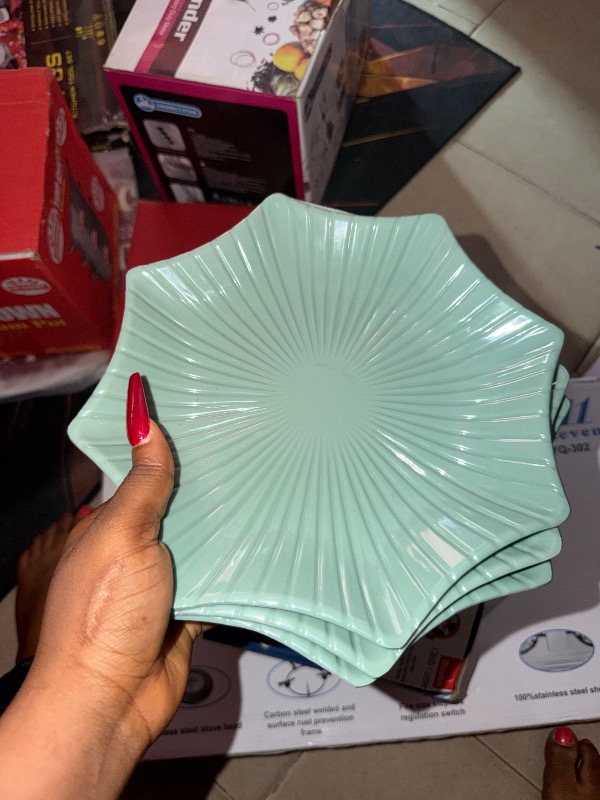 Star unbreakable plate