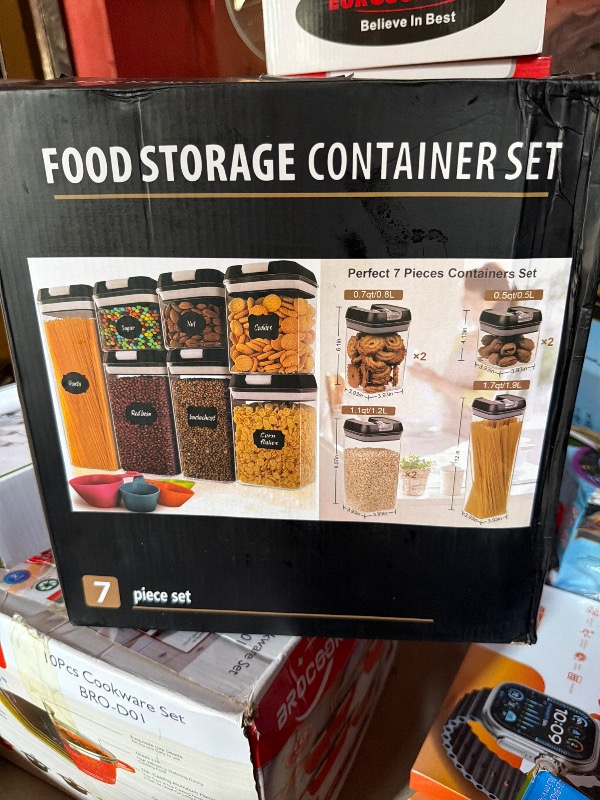 Food storage container