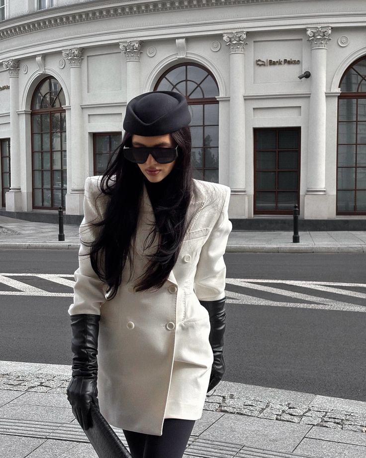 AMOR PILLBOX HAT